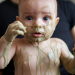 Comprendre la glaire de bébé : guide pour parents ingénieux